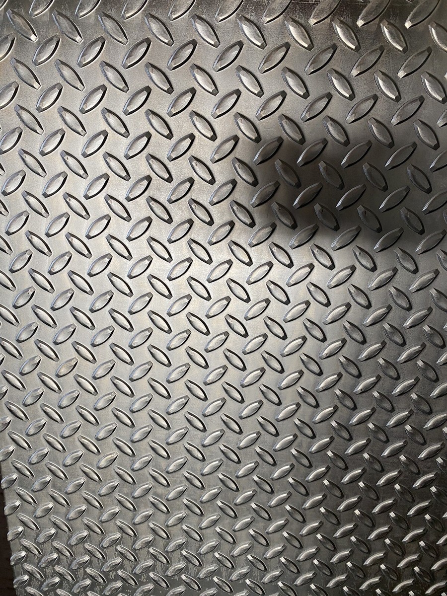 Griglia Di Ventilazione In Lamiera Di Alluminio K - 20 Mm X 275 Mm Argento 16362720