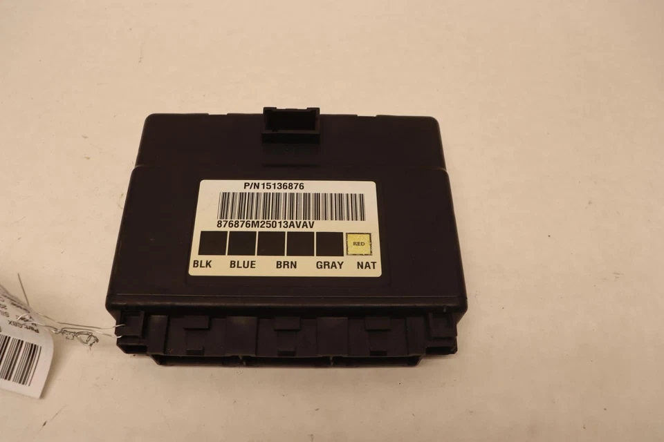 2003-2007 CHEVY SILVERADO 1500 CABINE DUPLA BCM CORPO MÓDULO DE CONTROLE DE COMPUTADOR FABRICANTE DE EQUIPAMENTO ORIGINAL - Imagem 2 de 4