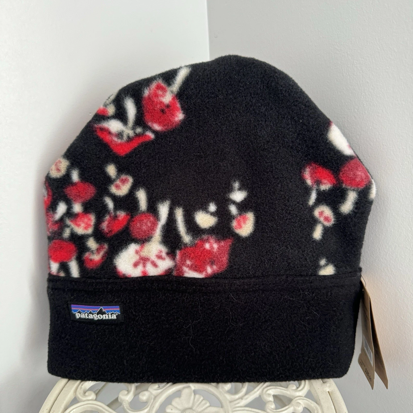 Patagonia Synch Alpine Hat Mushroom Forest Black Print S/M NEW Fleece Beanie