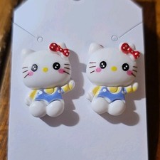 Hello Kitty Cartoon Cat Shape Stud Earrings White Blue Red Butterfly Closure