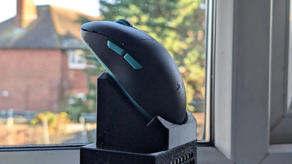 3D Printed Mouse Stand! Fits most* mice! Fast Delivery - Image 2 of 2