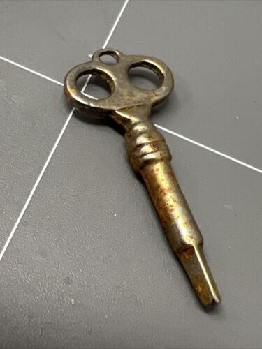 VINTAGE CLOCK KEY WIND TIME RETRO WIND UP TOY - Picture 3 of 4