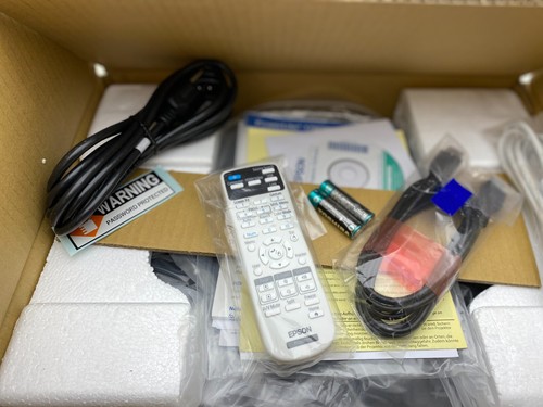 Projecteur LCD Epson PowerLite 1780W - Photo 3/11