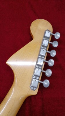 Squier by Fender JAGMASTER ギター（ソフトケース付き） Electric Guitar Squier by Fender JAGMASTER 3 Single Pickup