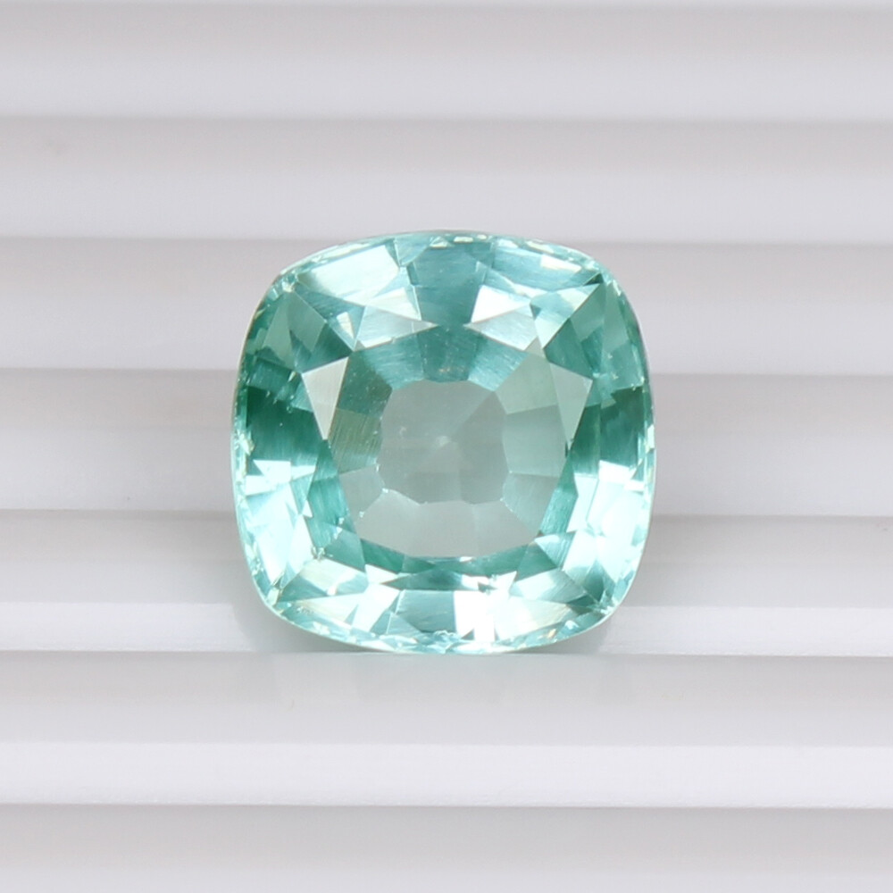 Tourmaline Paraiba Rare Vert Néon 6,85 Carats - Certifiée GDL, Naturelle Non Traitée - Origine Mozambique