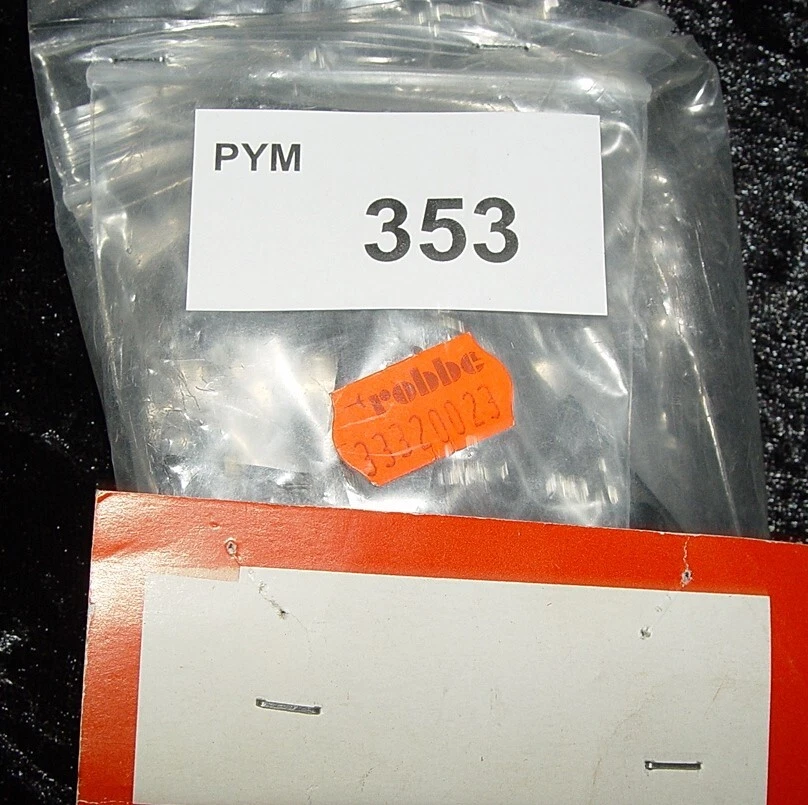 QUERLENKERBEFESTIGUNGSGEHÄUSE 33320023 Robbe NOS Neu in OVP - Bild 2 von 2