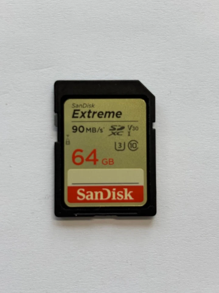 Carte mémoire SD 64 Go Nom aléatoire - Photo 1/1