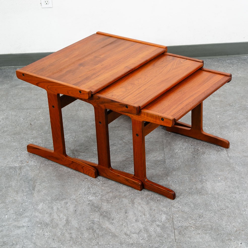 DANSKダンスク●ヴィンテージ ミッドセンチュリー箱　2set Mid Century Danish Modern Nesting Tables Solid Teak Set 3 Denmark
