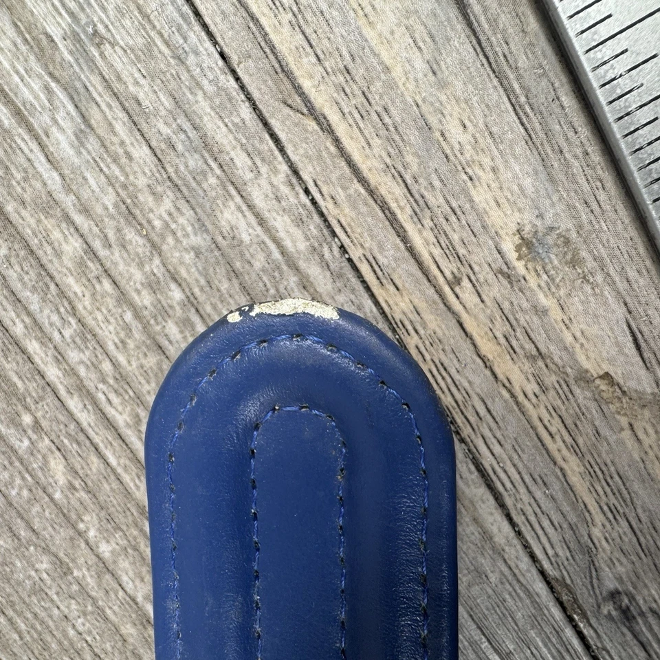 Antigo DESLUMBRANTE Cinto Carlisle Anos 80 Compatível com Cinturas de 31” – 36” Couro Azul - Imagem 4 de 4