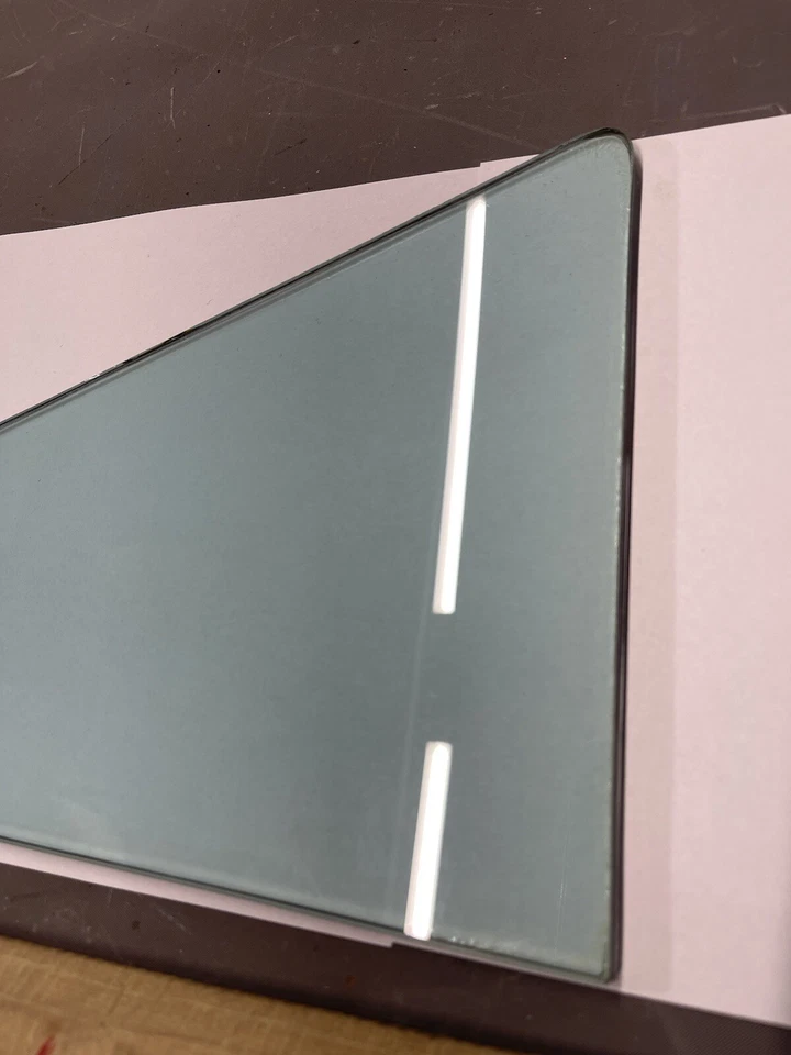 1957-1958 Oldsmobile Ninety Eight Buick Century Limited Vent Window Door Glass - Image 4 of 4