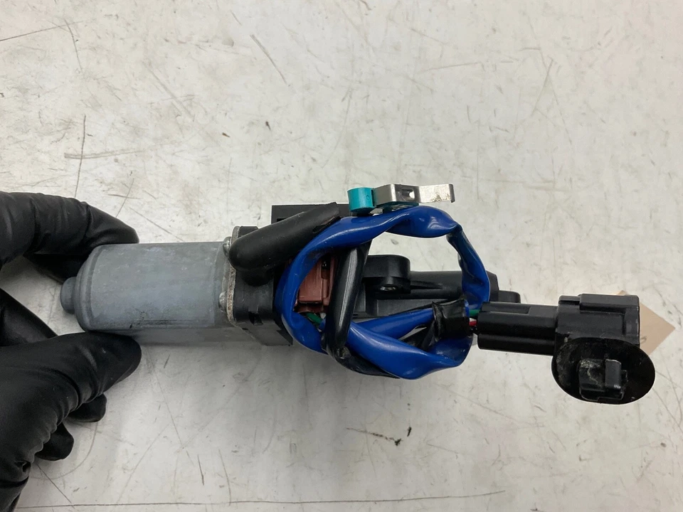 INFINITI Q70L 2015 PUERTA TRASERA IZQUIERDA MOTOR DE RETENCIÓN 82560-WL60A Foto 3 de 4