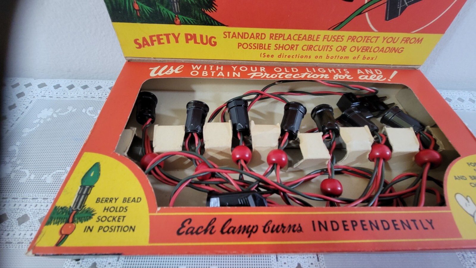 Vintage Noma Christmas Lights Berry Beads Original Box (No Bulbs