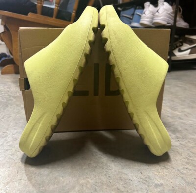 Yeezy Slide Glow Green Size 12