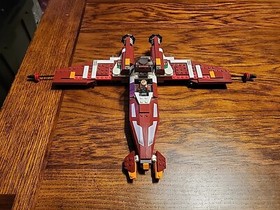 LEGO Star Wars: Republic Striker-Class Starfighter (9497)