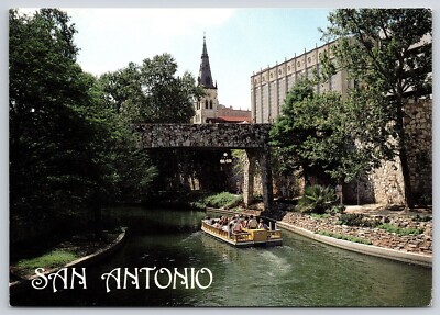 San António TX Postcard Paseo Del Rio Riverwalk Boat Taxis Cypress Trees Bridge