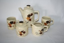 VTG Japan Pottery Tea Set Beige With Flowers Tea Pot Creamer Sugar Bowl 2 Cups