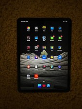 ipad air 4th generation 64gb w/ tiktok app installed
