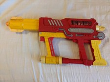 Iron Strike Blaster Nerf Dart Gun Iron Man 2 Marvel Hasbro 2010