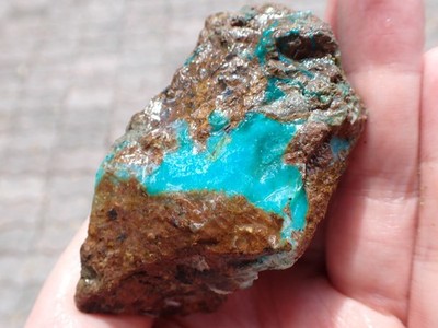 Gem Silica Rough 127.2g Ray Mine 1980's Greens and Blues - Stunning