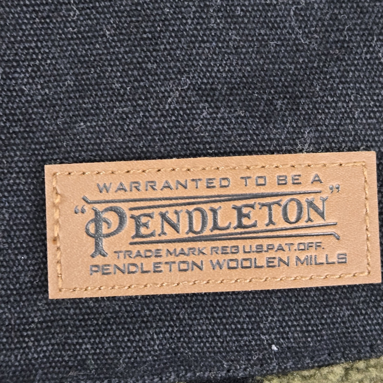 Pendleton Men Jacket L Black Vest Geometric South… - image 4