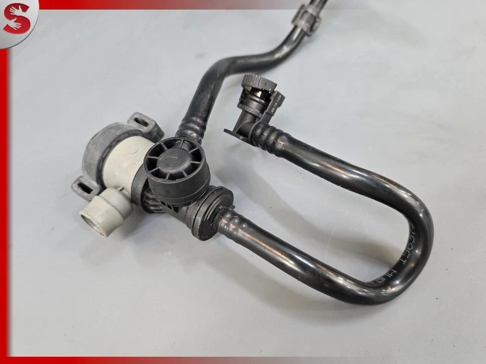 12-18 BMW F30 328I F10 528I FUEL GAS TANK BREATHER HOSE PIPE LINE W/ VALVE OEM Foto 2 de 4