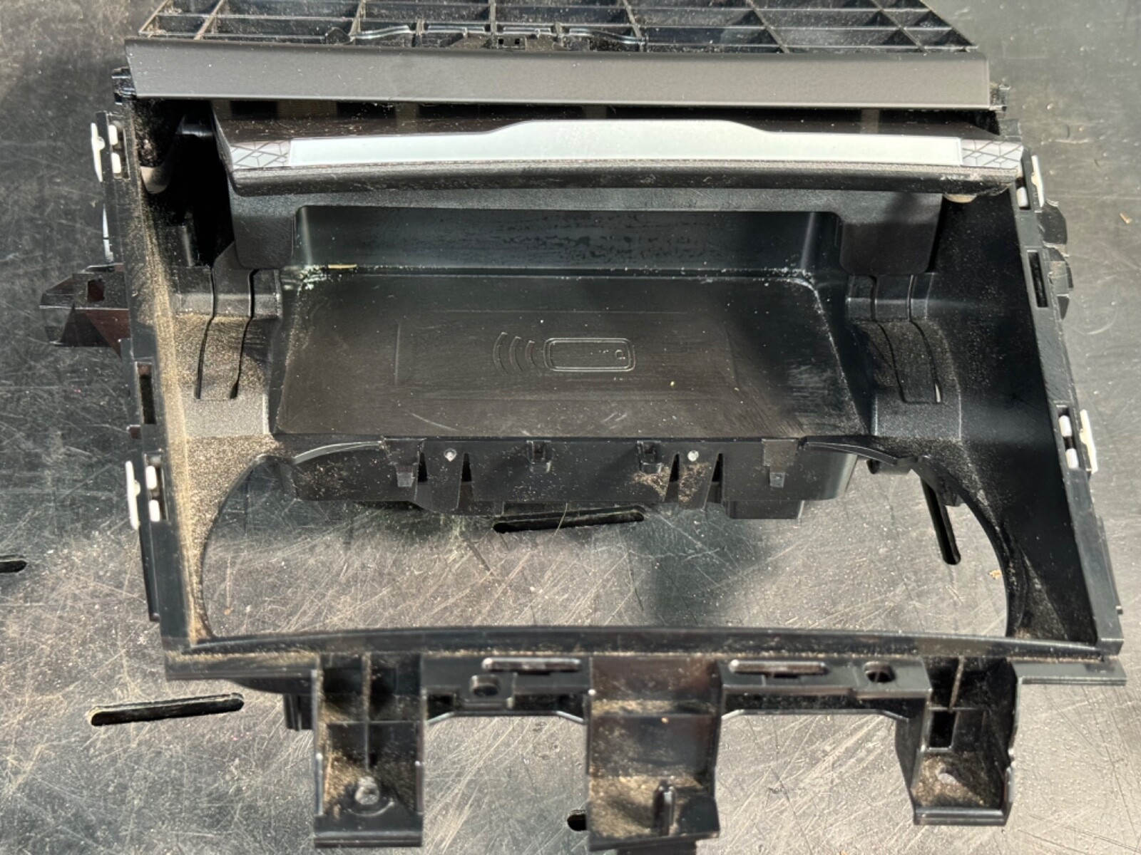 23-25 BMW G87 M2 FRONT INTERIOR ALUMINUM RHOMBICLE ANTHRACITE TRIM 