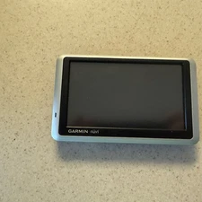 Garmin nuvi 1300LM Automotive GPS with Lifetime Map Updates