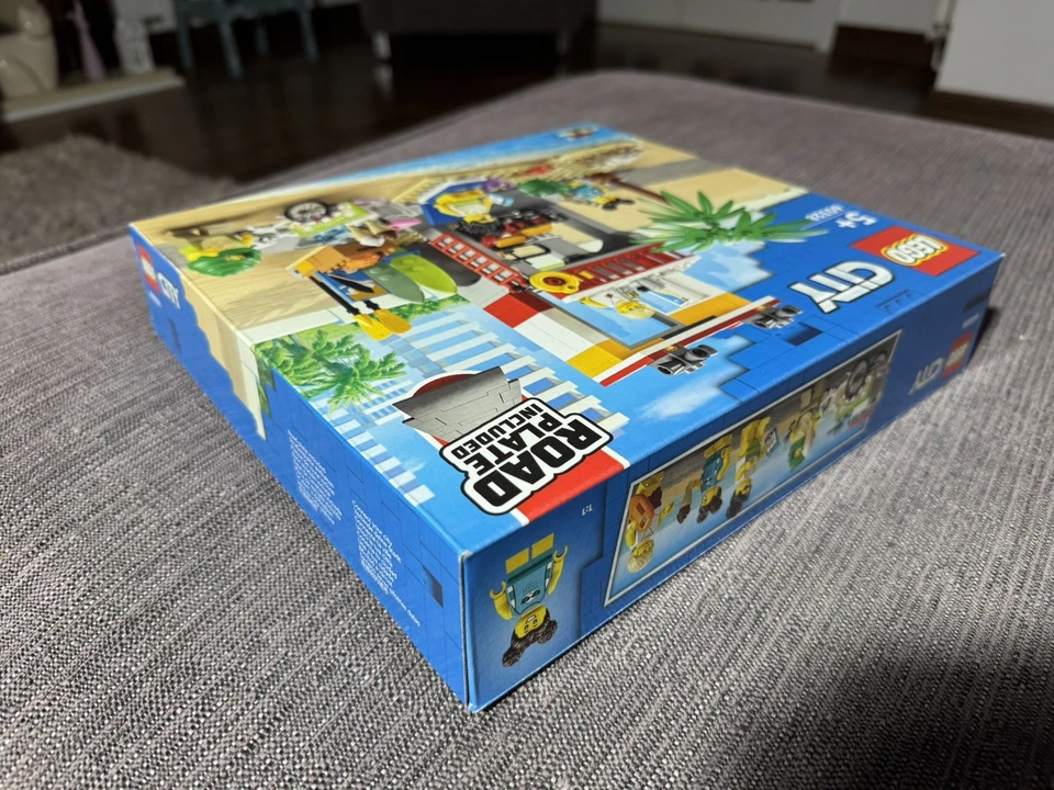 LEGO 60328 City Beach Lifeguard Station - BNISB - Brand New - Boxed - MINT - Image 3 of 4