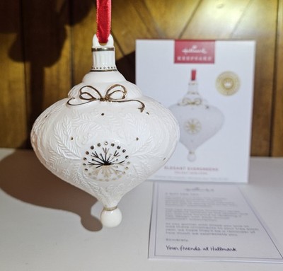 14 kt Gold Hallmark+ 1st HOLIDAY HEIRLOOMS ELEGANT EVERGREEN 2025 Porcelain Orna