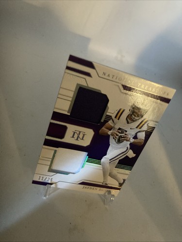2024 National Treasures Collegiate Combo Materials #11/25 Jayden Daniels Rookie - Picture 3 of 10