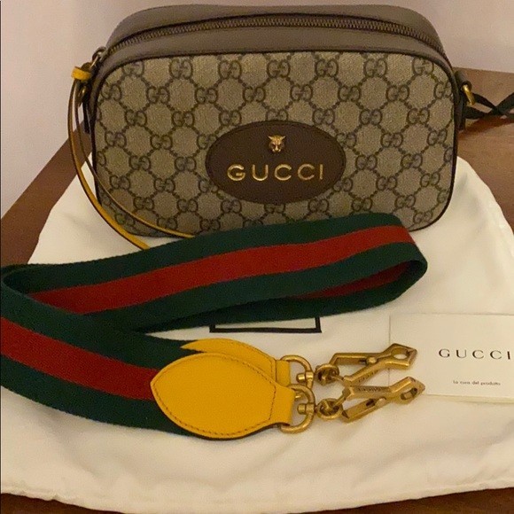 GUCCI Neo Vintage GG Supreme messenger bag in brown canvas  