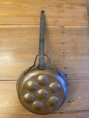 Vintage Copper Stove-Top Egg Poacher Pan  9  with 14  Long Handle Hand Forged