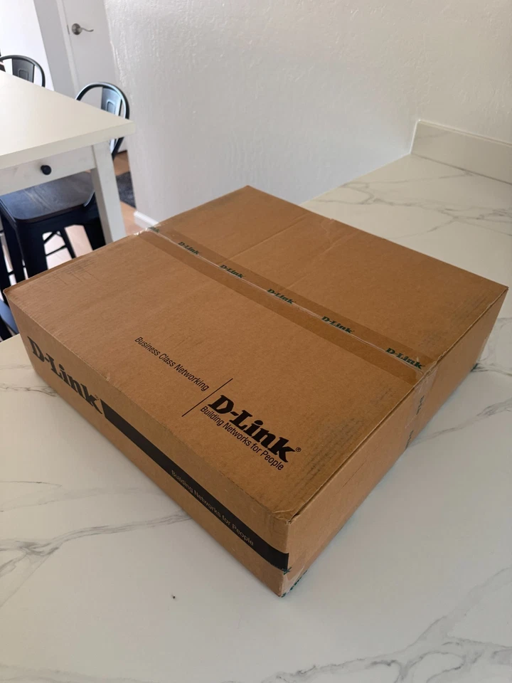 D-Link DGS-3630-28PC/SI 28-Port PoE Gigabit Smart Managed Ethernet Switch (370W) - Image 4 of 4