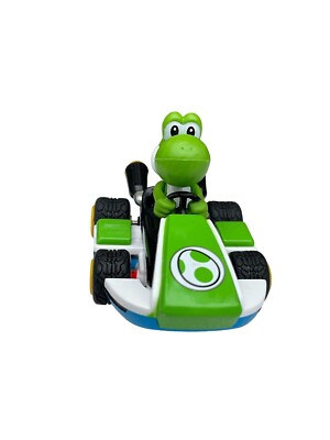 Super Mario Kart Yoshi Pull Back Toy Car 1:43 Scale Nintendo, 3+