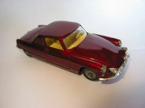 Voitures, camions et fourgons miniatures Corgi DS 1:43