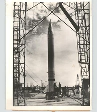 NAVY VIKING ROCKET 10 Ready for Launch NEW MEXICO Vintage 1954 Press Photo