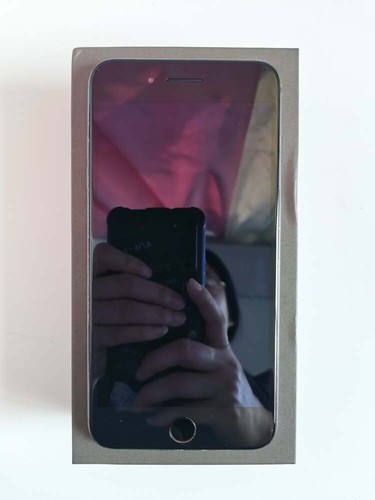A++ Apple iPhone 8 Plus 12MP Unlocked 4G 64GB/128GB/256GB iOS Smartphone - Picture 19 of 33