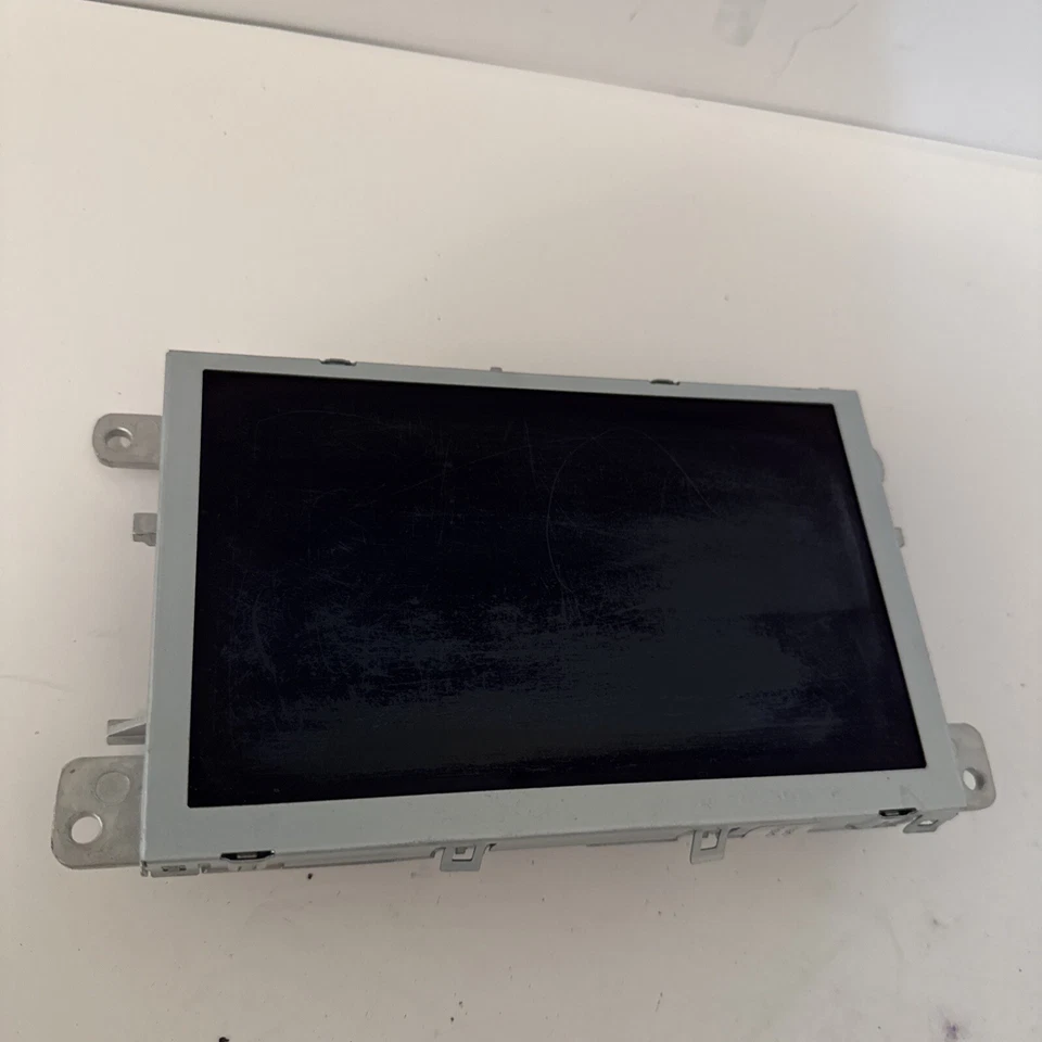 2014 AUDI Q7 DASH NAVIGATION GPS INFORMATION DISPLAY SCREEN OEM 8R0919604A - Image 2 of 4