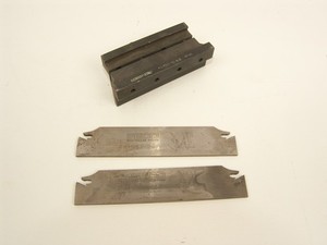 Kennametal SGTBN 25.4-6 Lathe Cut-Off Blade Tool Holder Block 1” Shank +2 Blades