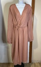 Boohoo Woman’s Dress Size 18