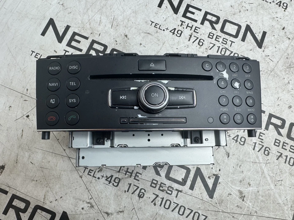 Mercedes C Klasse W204 Navi Navigation Autoradio A2048703390 - Bild 1 von 4