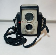 VINTAGE Camera Brownie Starflex Camera Kodak Dakon Lens Untested