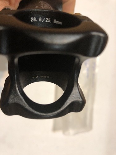 Oval concepts stem Black -Silver 90/84 deg 28.6 - 25.8 Threadless road - Picture 3 of 12