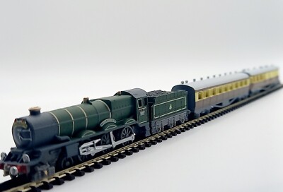 Spur Z Spur Luxus Dampflok + Personenwagen Modelleisenbahn Zug