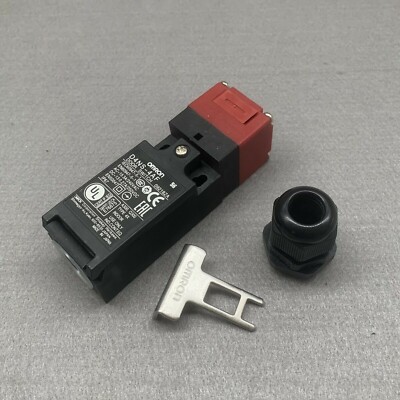 New Omron D4NS-4AF Safety Interlock Door Switch Free Shipping D4NS4AF