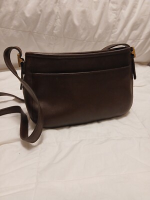 Vintage COACH Chelsea Zip Purse F8D-6000 Adjustable Crossbody Bag