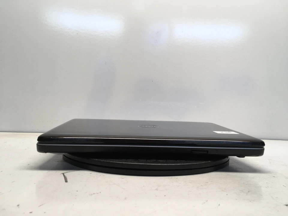 Dell Inspiron 1440 Intel Pentium Dual-Core T4400 2.2GHz 4 GB SEM HDD sem bateria - Imagem 3 de 4