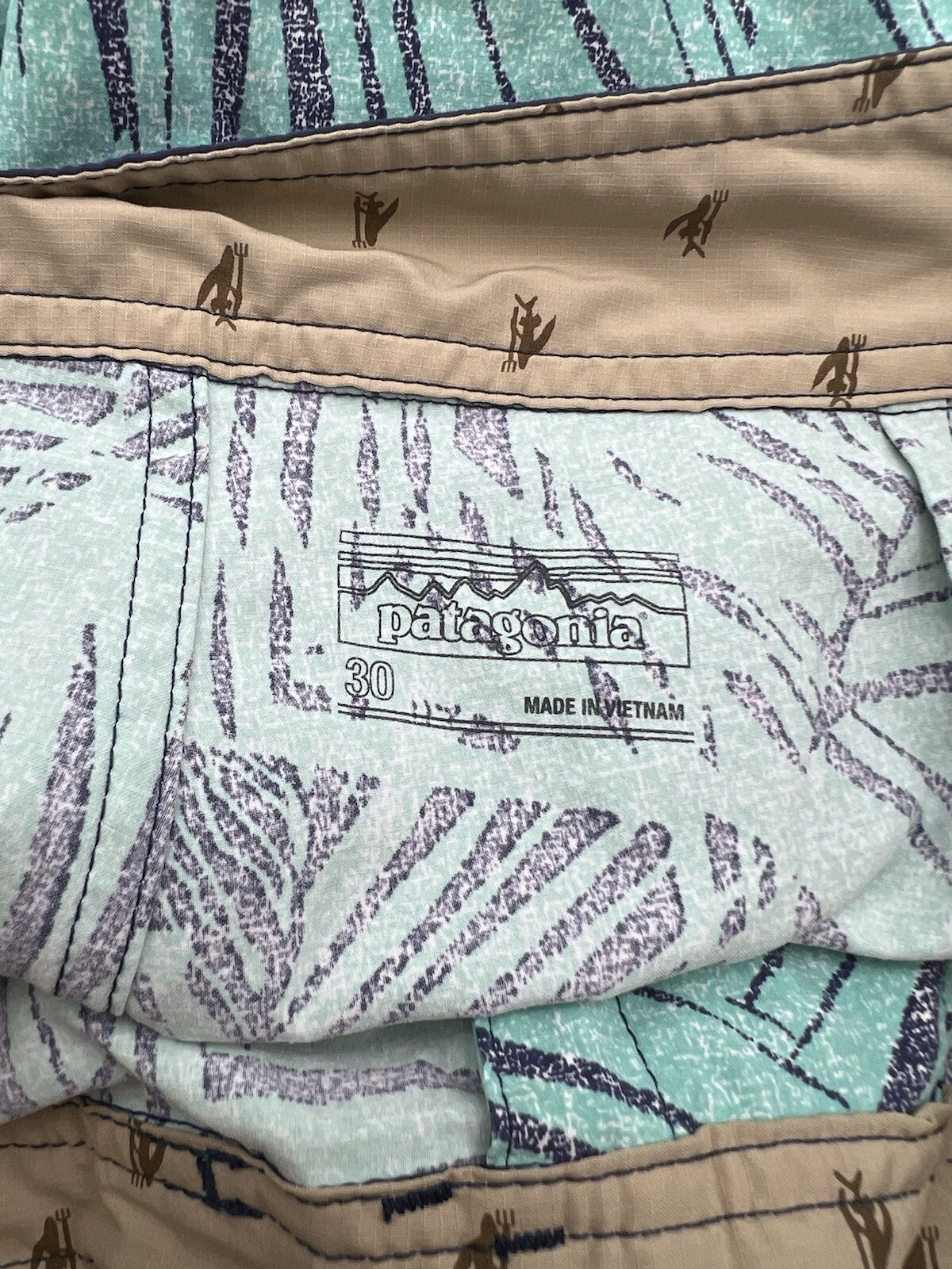 Patagonia Swim Trunks Men's 30 Hawaiian Floral Aqua/Blue Board Shorts 10" Summer thumbnail 10