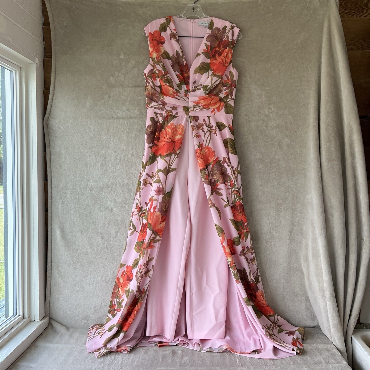 KAY UNGER Walk Thru Jumpsuit Women’s Size Pink Floral Gown V Neck  Sleeveless