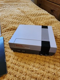 Nintendo NES Classic Mini Console with 850+ Games & Extra Controller NEW 